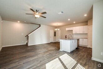 Building Photo - 606 Fallow Dr