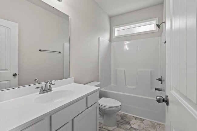 Building Photo - Townhouse For Rent in Holly Ridge