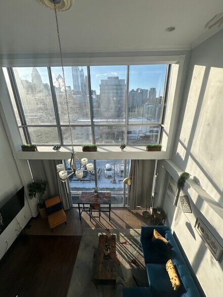 Building Photo - 205 N 11th St