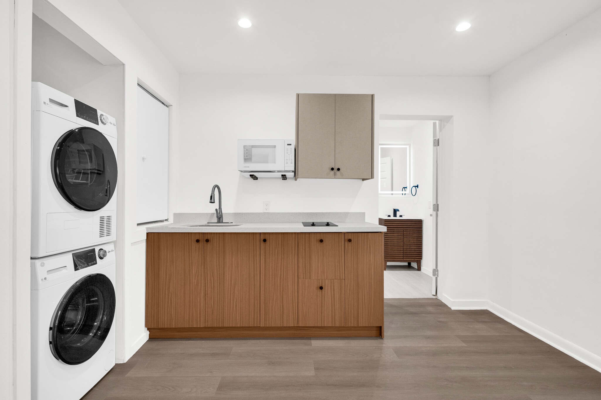 Building Photo - 4701 SW 104th Ct