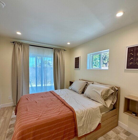 Building Photo - 5106 Cimarron St