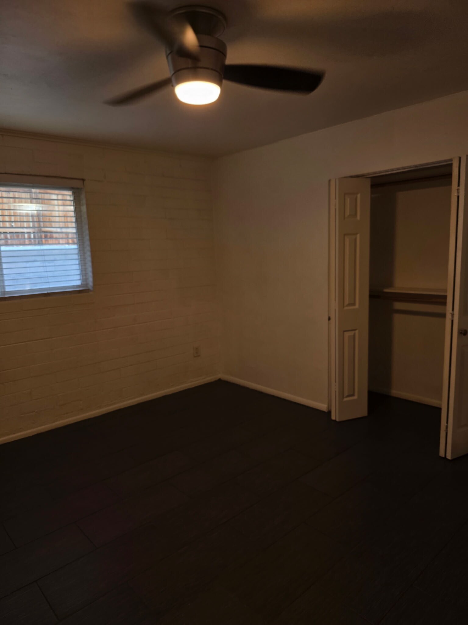 Building Photo - 1320 W Sahuaro Dr