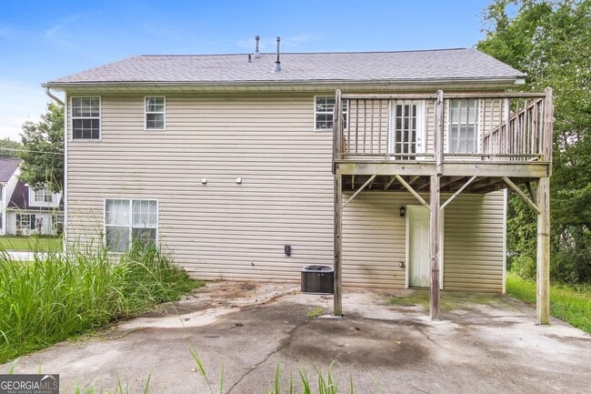 Building Photo - 4240 Ward Bluff Dr