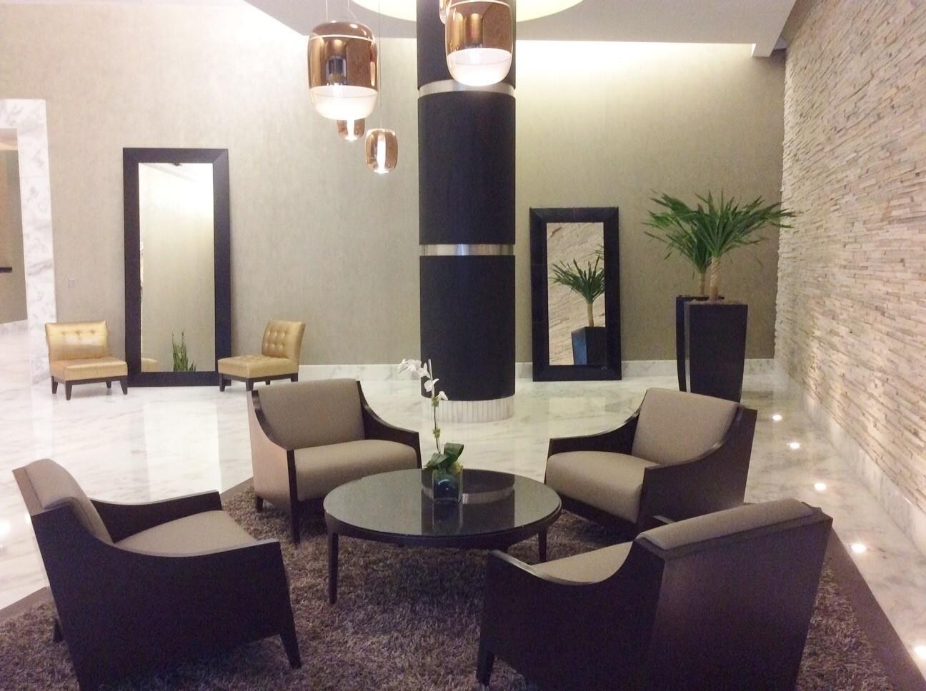 Building Photo - 1250 S Miami Ave