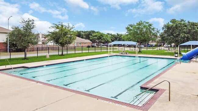 Building Photo - 19247 N Piper Grove Dr