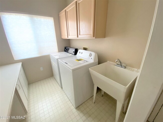 Building Photo - 14155 N Ageratum Way