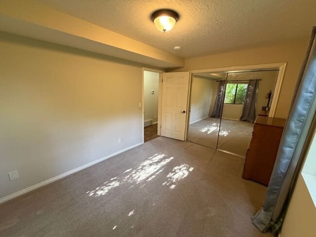 Building Photo - Beautiful Bountiful Home Near Temple & Mueller Park – Prime Location