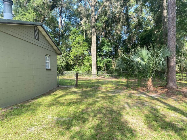 Building Photo - 3/2 Rental In NE Ocala