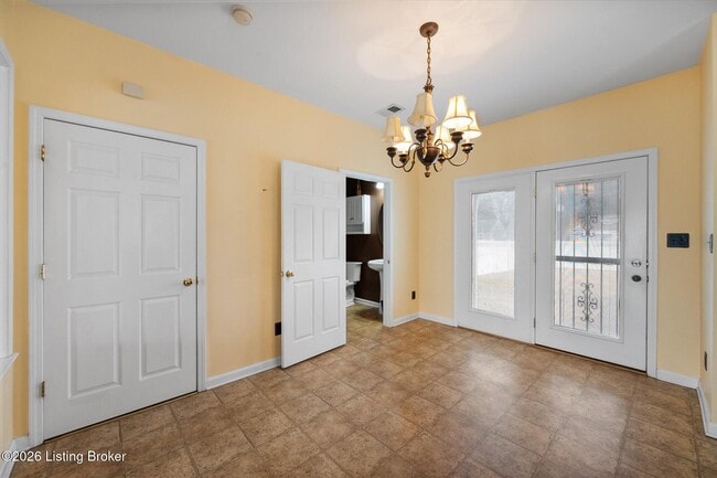 Building Photo - 1605 S 32nd St