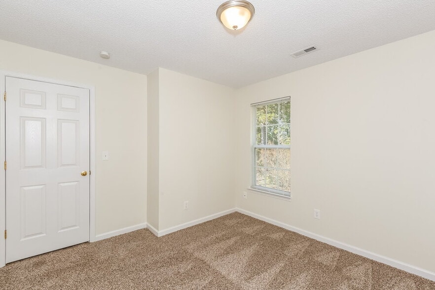 Building Photo - 12527 Autumn Blaze Dr