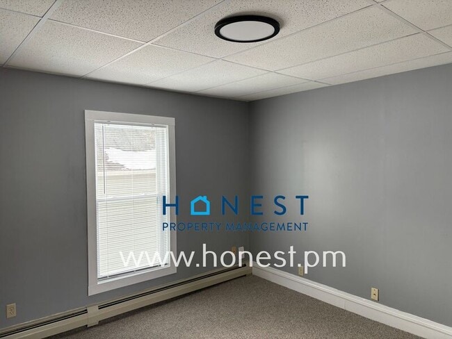 Building Photo - 47 James St