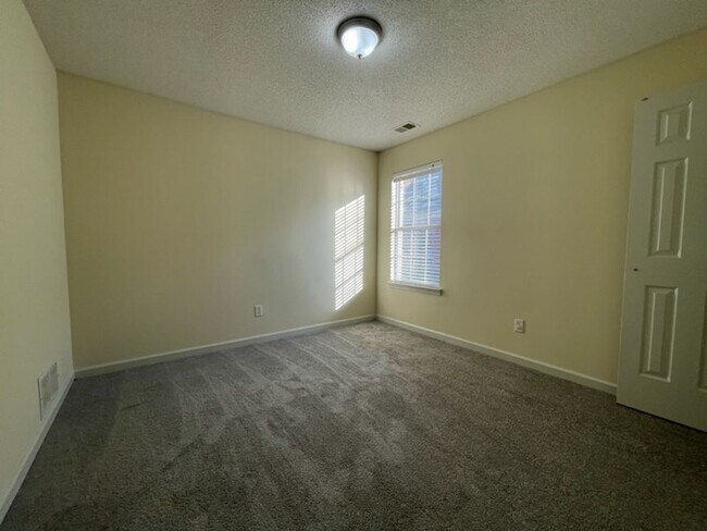 Building Photo - ALEXANDERS CROSSING SUBDIVISION