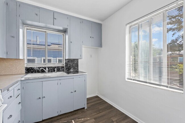 Building Photo - Peaceful 1 Bedroom Apartment Near the Utah...