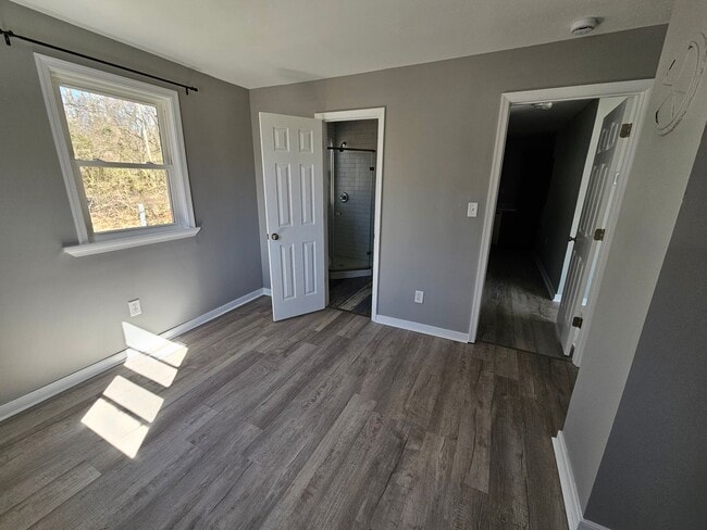 Building Photo - Two Bedroom / Two Bath House