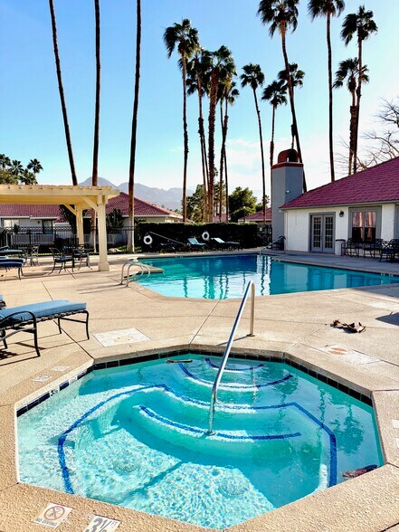 Building Photo - 43376 Cook St