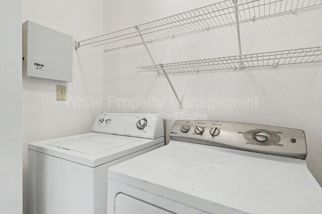 Building Photo - 4609 Falcon Chase Dr SW