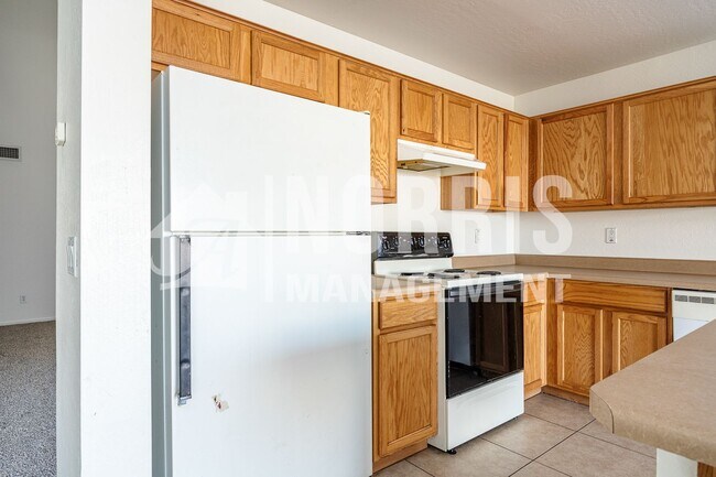 Building Photo - Mission Valley Community