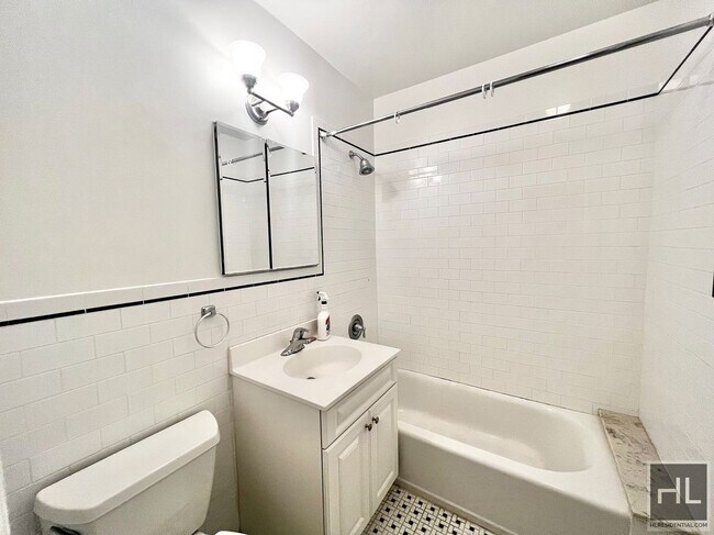 Building Photo - AMSTERDAM AVENUE