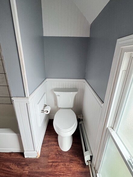 Building Photo - 158 Christiana St