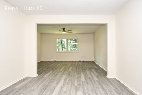 Building Photo - 9007 W 78th Cir