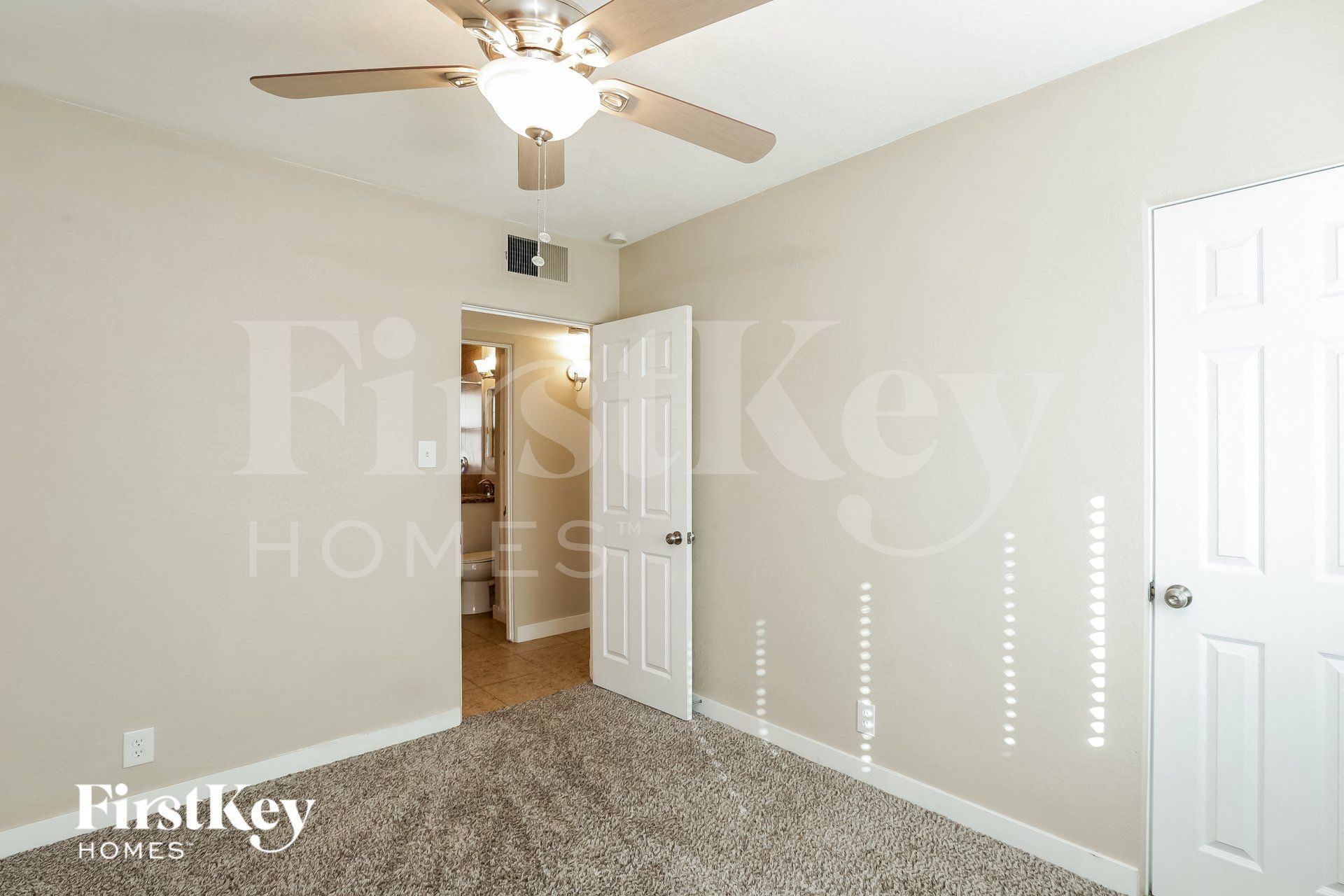 Building Photo - 5015 N 20th Ave