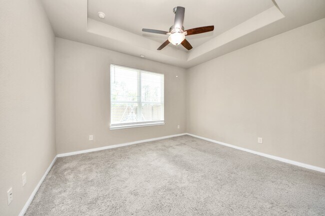 Building Photo - 17630 Holroyd Rd