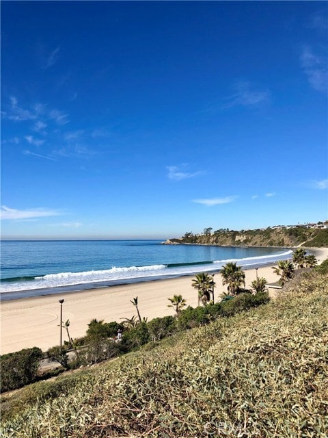 Building Photo - 25 Ville Franche