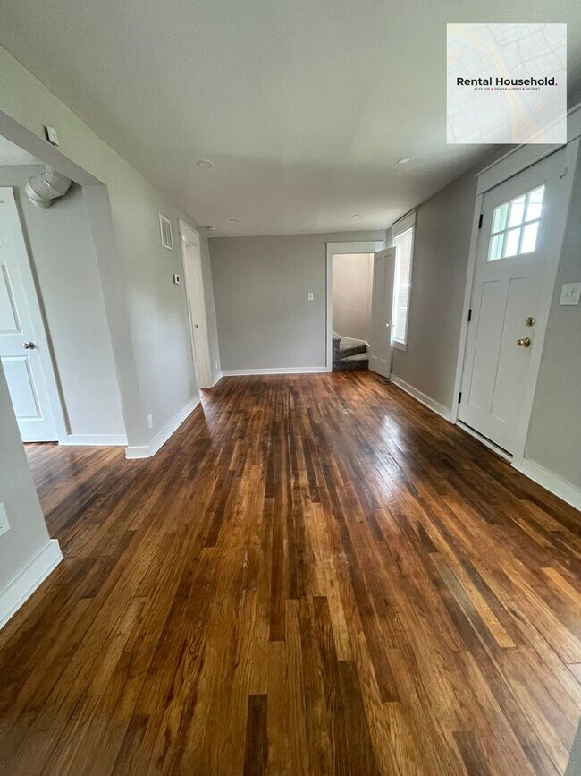 Building Photo - Adorable 2 Bedroom Located in Livonia