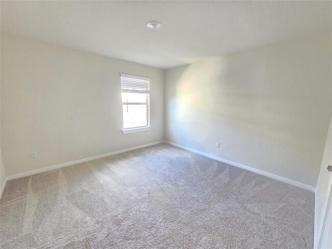 Building Photo - 604 Red Knot Ave