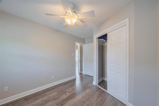 Building Photo - 15803 Locust Grove Dr