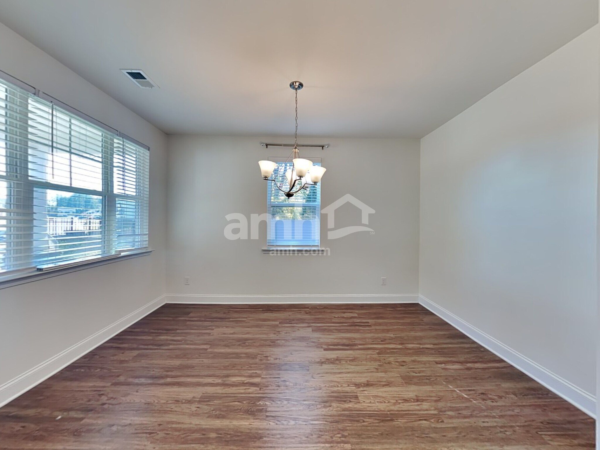 Building Photo - 1920 Brook Enclave Trail