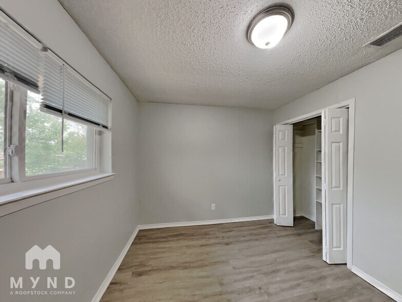 Building Photo - 205 Wildfire Dr