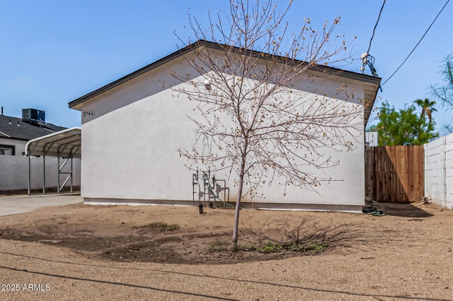 Building Photo - 2746 W Pima St