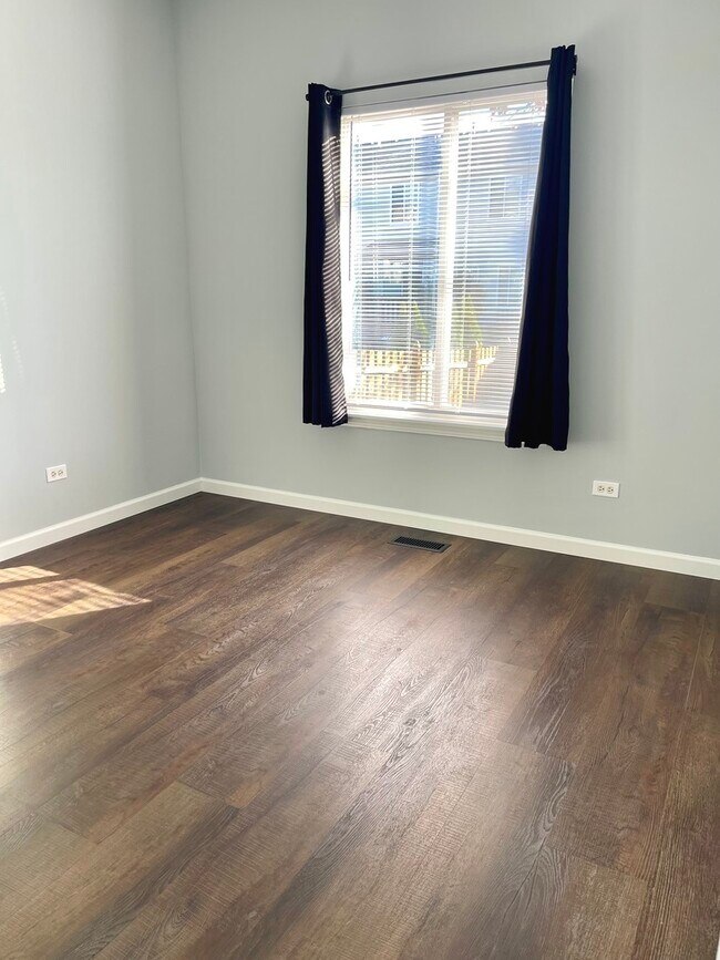 Building Photo - 16623 Natoma Dr