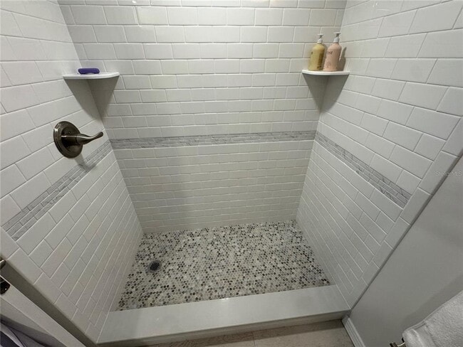 Building Photo - 5720 13th Ave N