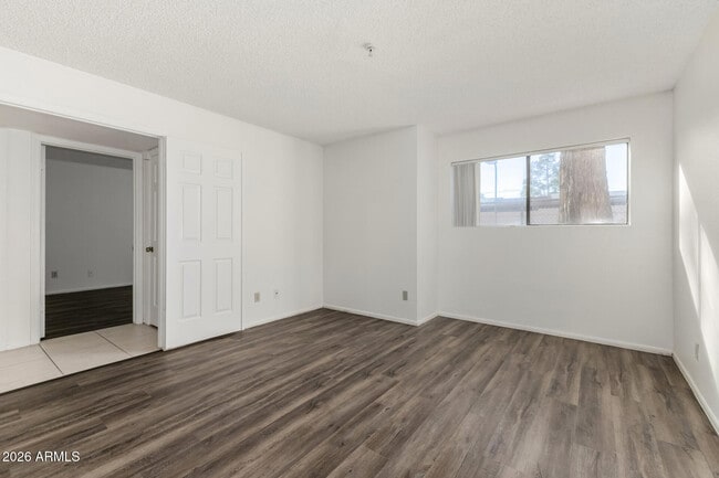 Building Photo - 7510 E Thomas Rd