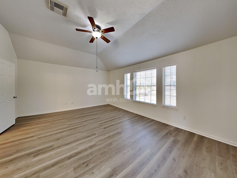 Building Photo - 19411 Rolling Sage Dr