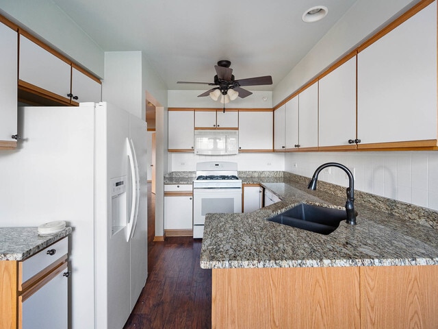 Building Photo - 2552 Dickens Dr