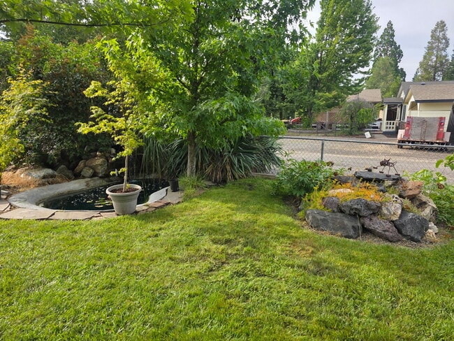 Building Photo - 1305 Woodland Ave