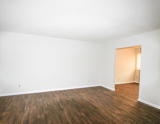 Building Photo - 2351 Champion Ct