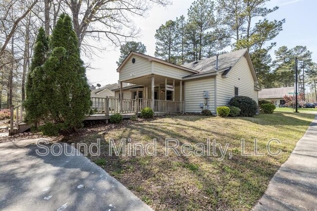 Building Photo - 2145 Tanglewood Rd