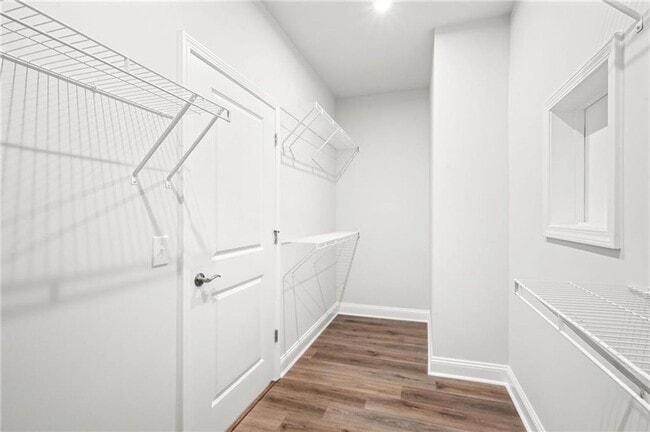 Building Photo - Waterways