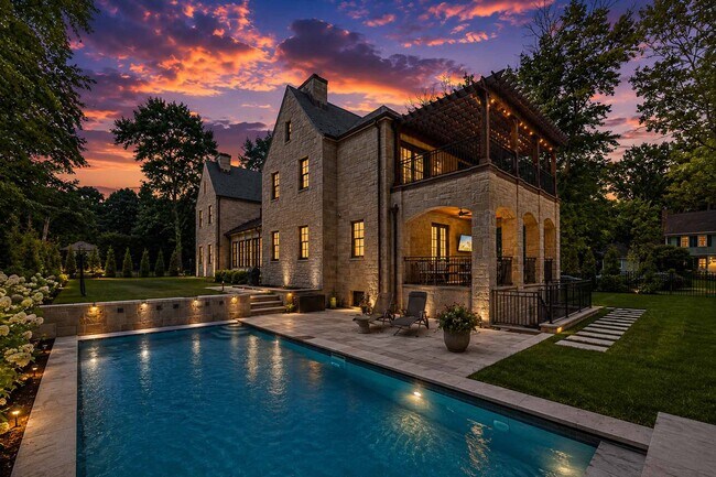 Building Photo - 548 Sylvan Pl