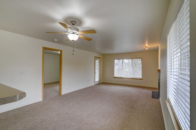 Building Photo - Welcome to Your NEW Home!!!