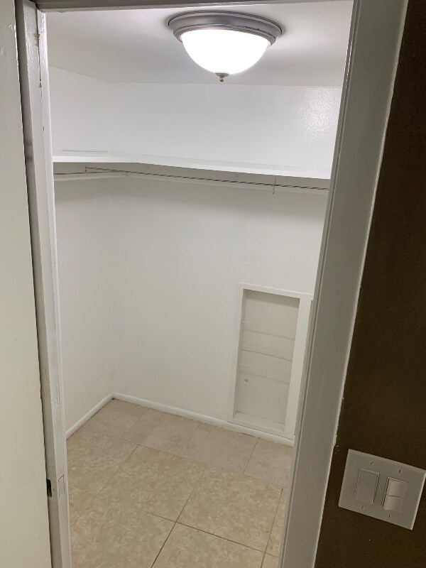 Building Photo - 701 N Indian River Dr
