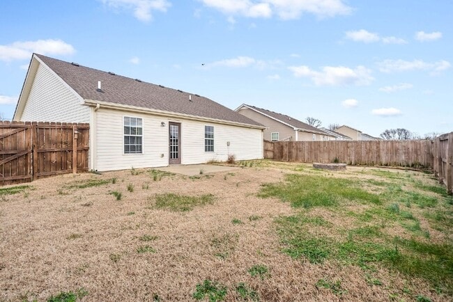 Building Photo - 935 Hugh Hunter Rd