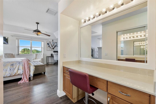 Building Photo - 3527 Chesapeake Cir