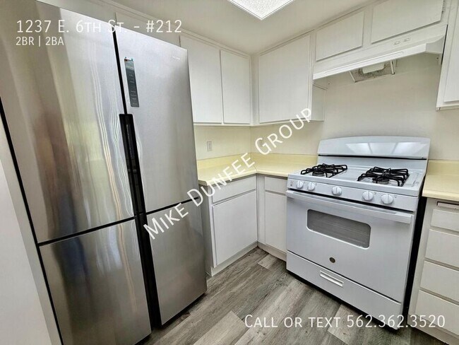 Building Photo - 1237 E 6th St
