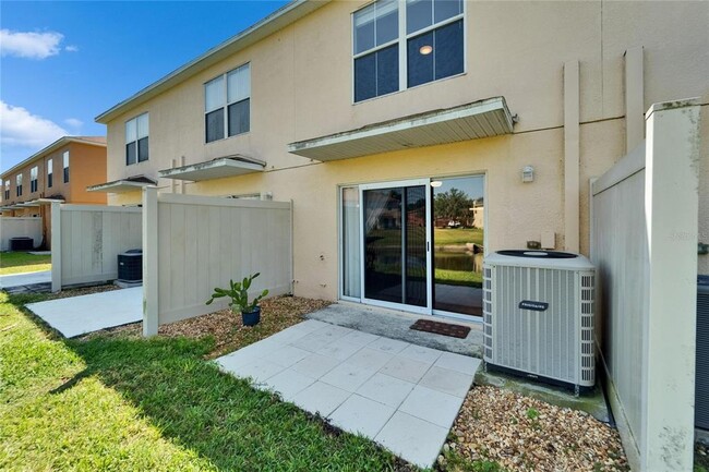 Building Photo - 10840 Lake St Charles Blvd