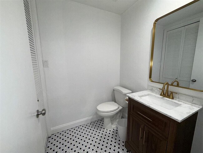 Building Photo - 2829 Timmons Ln